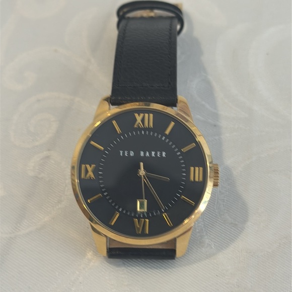 EUC Ted Baker Woman’s Wrist Watch. - Picture 10 of 10